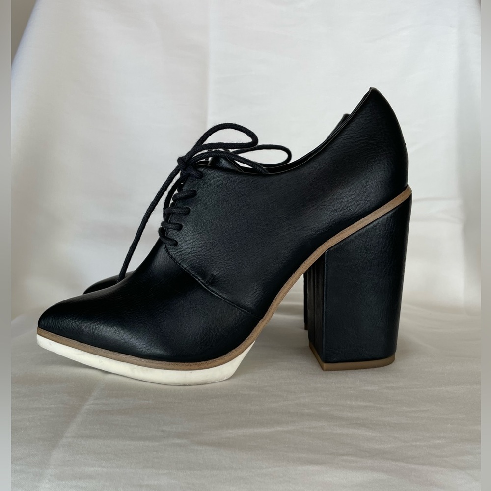 ASOS Lace Up Oxfords - Size 5